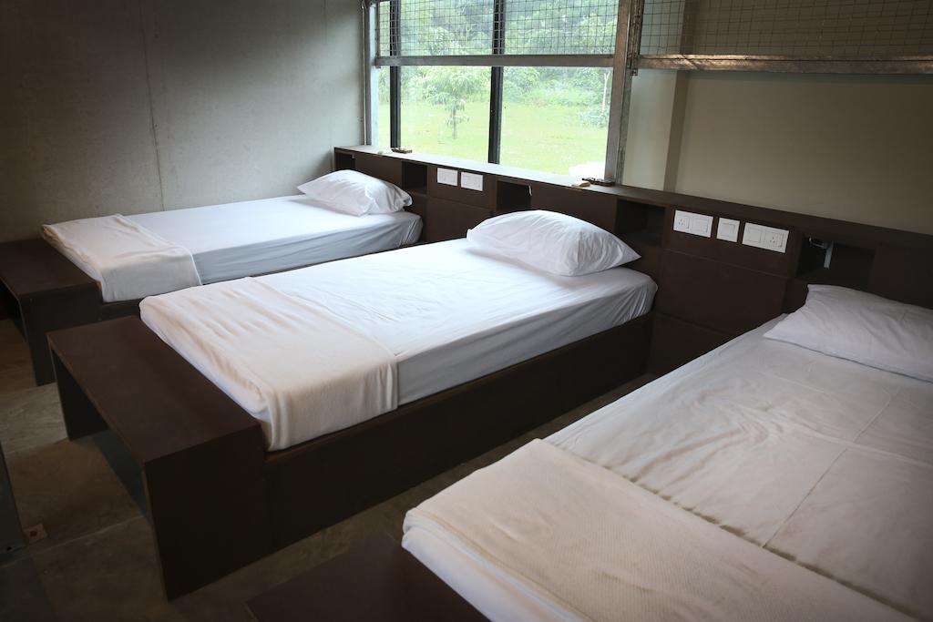 Bb Bunkers Albergue Santubong Exterior foto